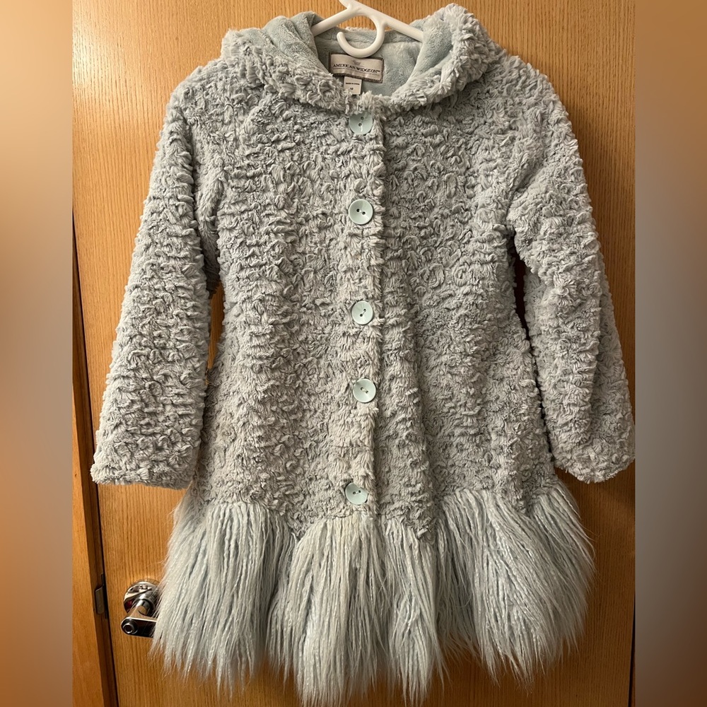 Chasing fireflies light blue soft luxurious faux fur light blue girls size 10.
